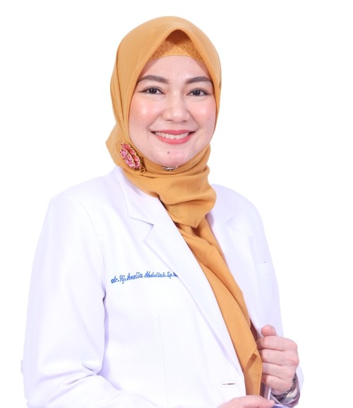 Dr. Amelia Abdullah