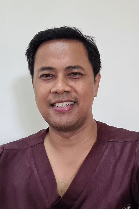 Dr. dr. Kadek Budi Santosa